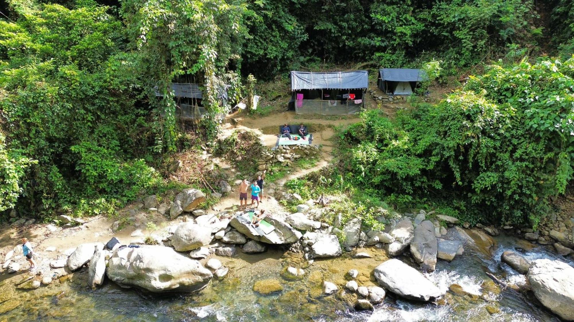 Sam'S Bungalows And Treks Bukit Lawang Eksteriør billede
