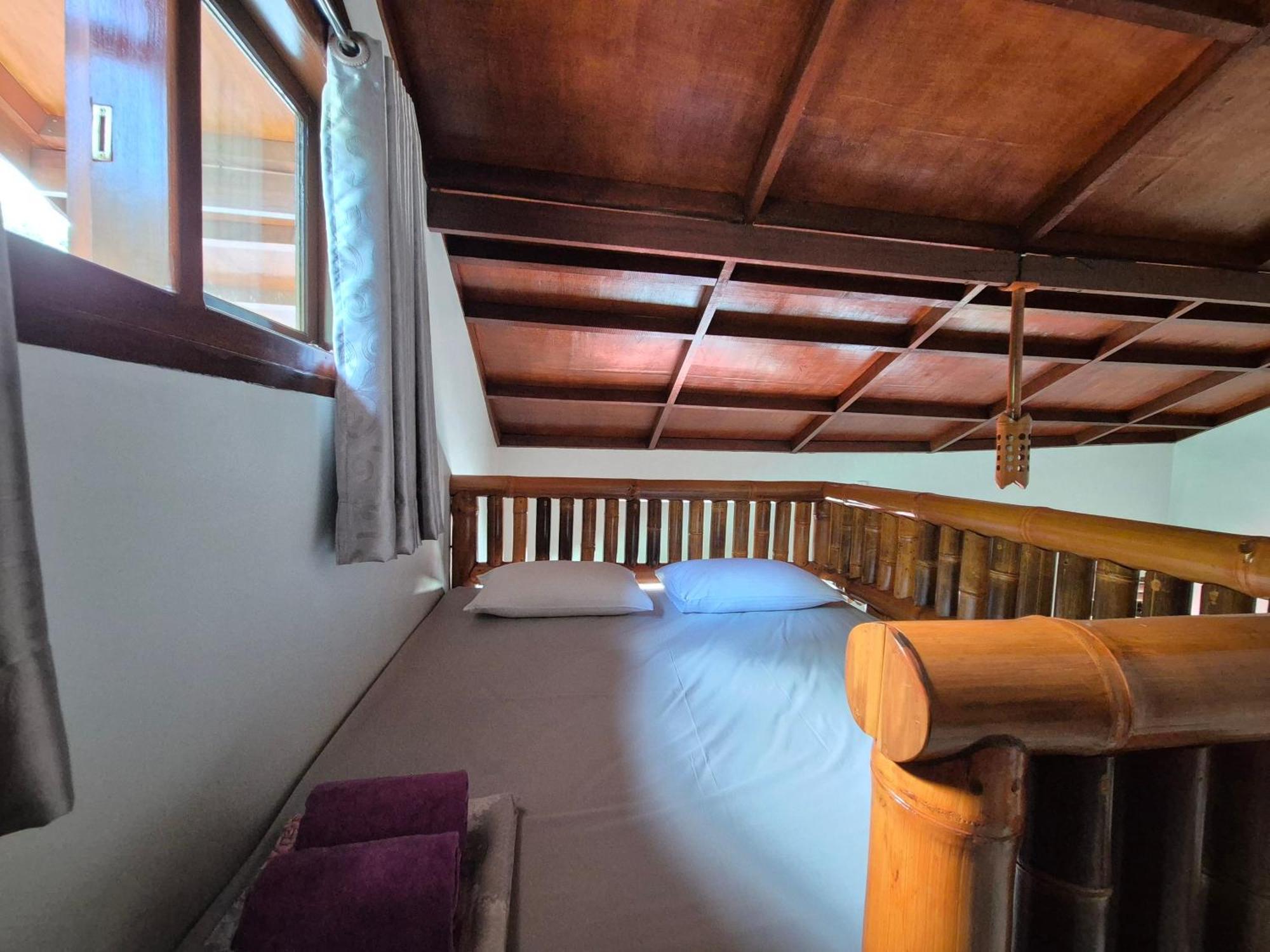 Sam'S Bungalows And Treks Bukit Lawang Eksteriør billede